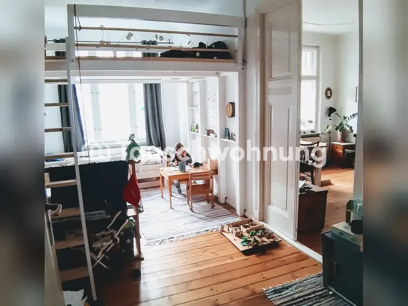 Tauschwohnung: Suchen 4 Zimmer, bieten 3 Zimmer in schönem Altbau — photo 1